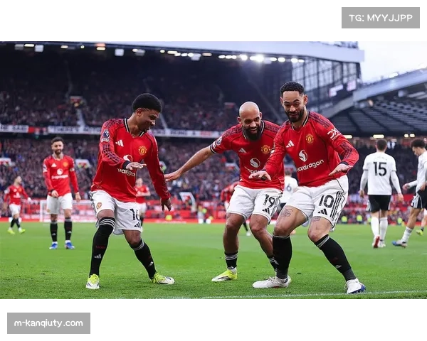 卡里克时间再现补时绝平 曼联主帅临场换人策略获媒体肯定